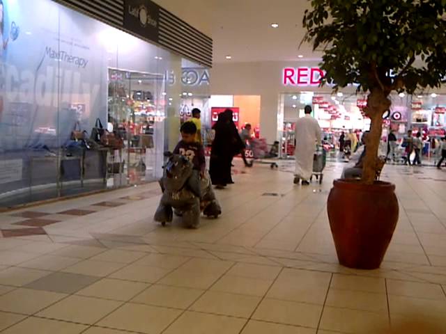 Raghu in Bahrain mall