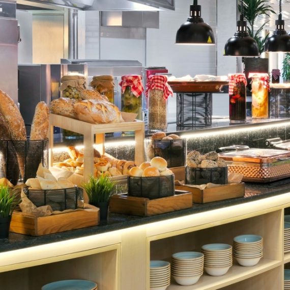 5-Star Breakfast With Drinks | Pool Access Option Le Murooj @ 5* Swissotel Al Murooj Dubai UAE