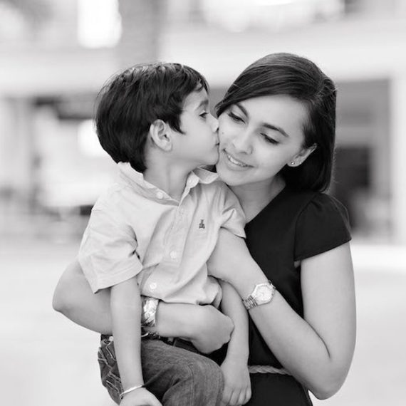 Mothers Day Photoshoot With Digital Image Imprint Studio Dubai UAE