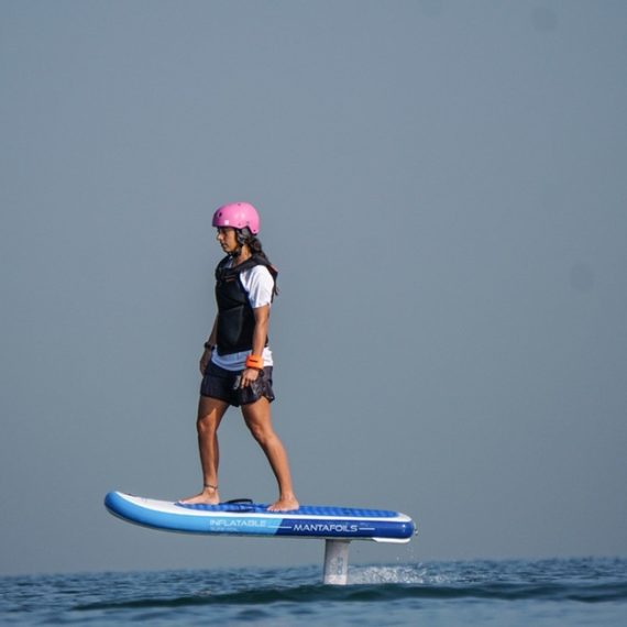 40-Minute Lesson And Equipment Efoil Or 60-Minute Efoil Lesson For 1 Kite N Surf Dubai UAE