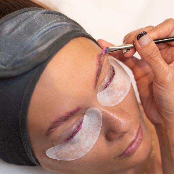 Eyebrow - Waxing Tinting CHADO COSMETICS INTERNATIONAL LADIES CENTER Dubai UAE