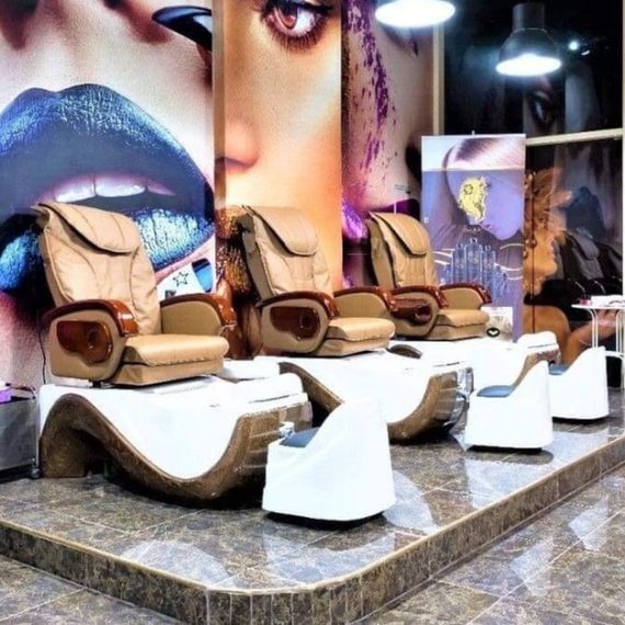 Get A Classic And Gelish Combo For Fabulous Look: Manicure & Pedicure Perfect Look Ladies Salon Dubai UAE