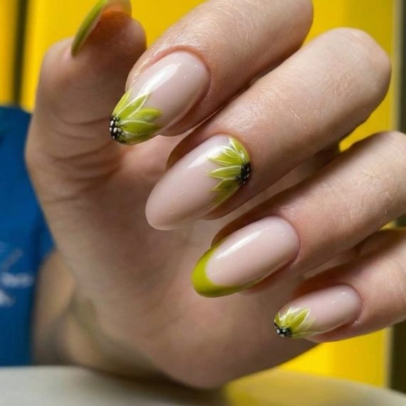 Revamp Your Look With A Classic Or Gelish Manicure-pedicure Options JAM Beauty Lounge Dubai UAE