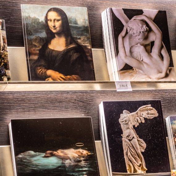 Louvre Museum - Paris Priority Access and Access to Mona Lisa Museums