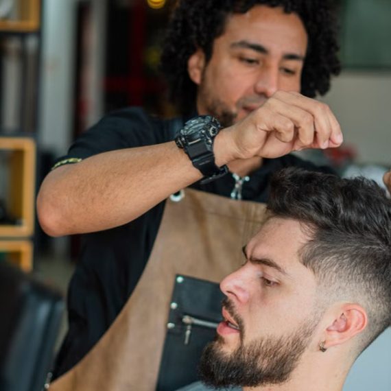 Men’s Haircut & Shave